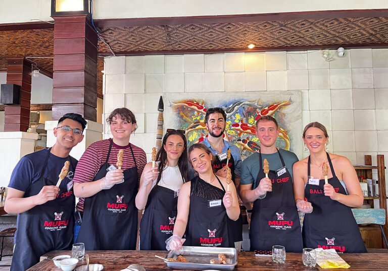 Guests joining a Balinese cooking class at Warung Mufu in Kuta, Bali