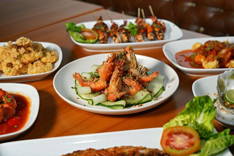 Seafood restaurant near Bali Airport at Warung Mufu in Tuban