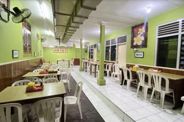 warung-nikmat-2